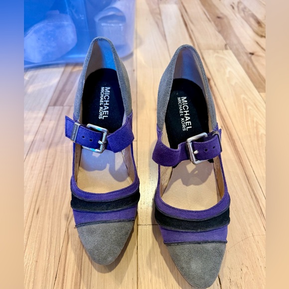 Michael Kors Shoes - Michael Kors Parker Mary Jane Pumps! Size 6!